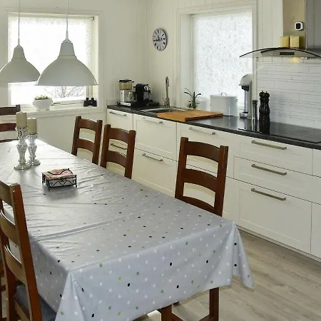 Holiday Iv Tatil Evi *